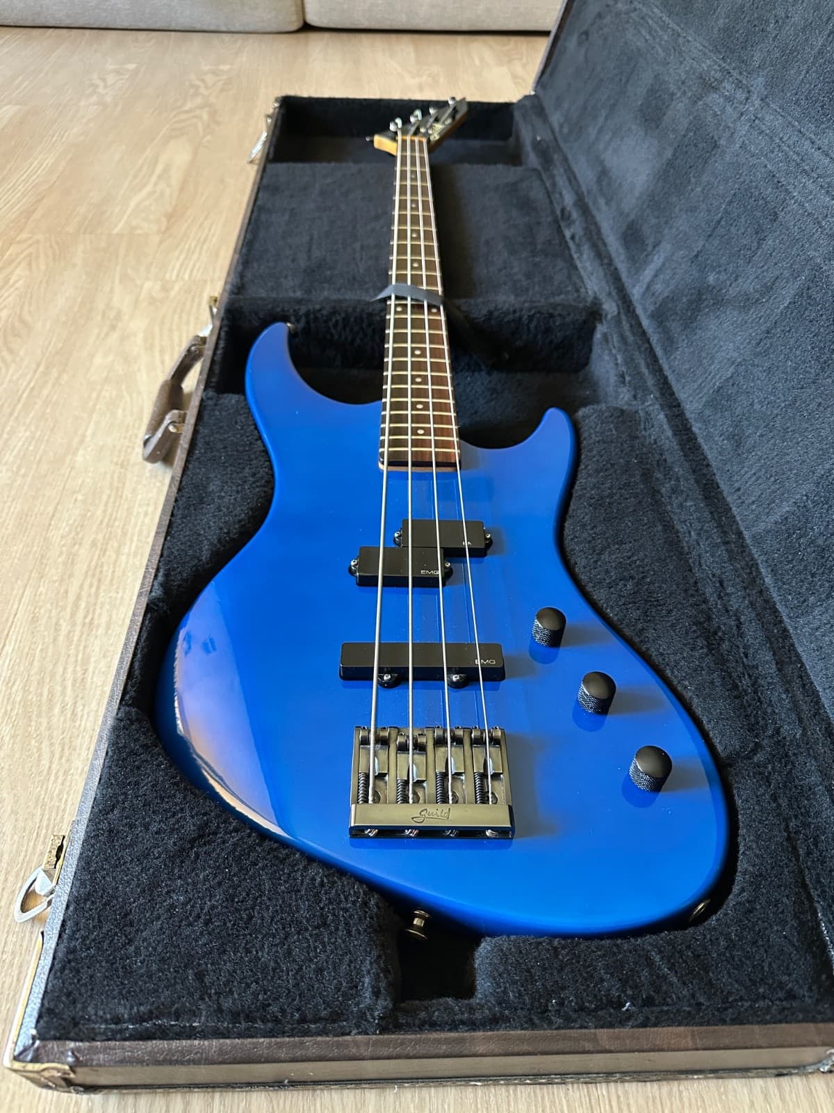 1986 Guild Pilot Bass Guitar SB-604 Blue Active EMGS W/OHSC