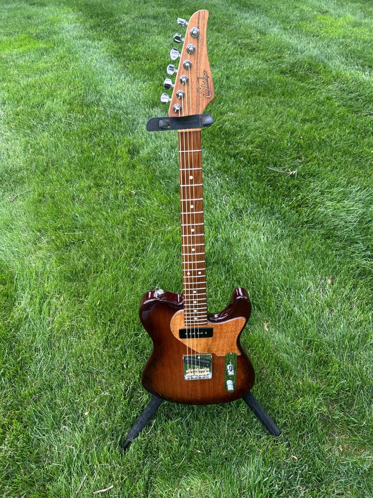 John Suhr Classic T Mahogany Body Claro Walnut Top Flamed Koa Pickguard
