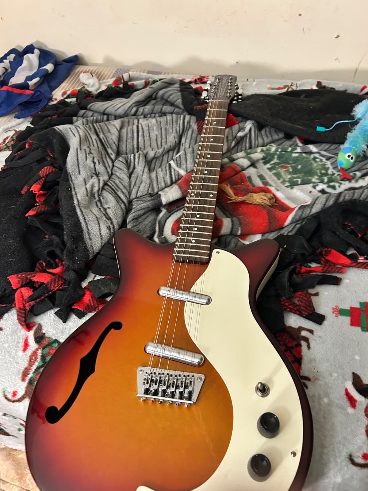 Danelectro D59X12-REDB 59X 12-String Electric Guitar - Red Burst