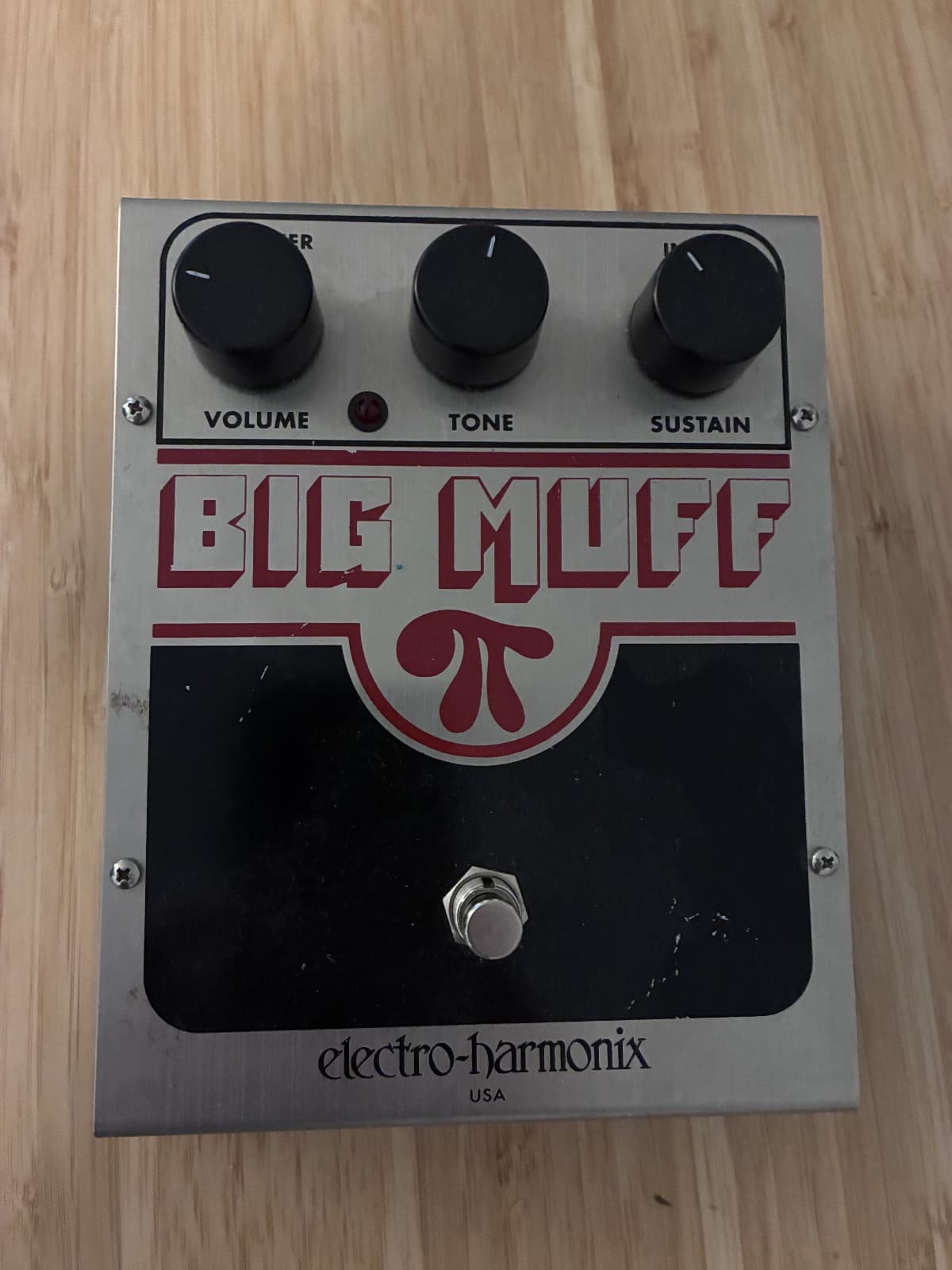 Electro-Harmonix Big Muff Analog Fuzz Guitar Pedal