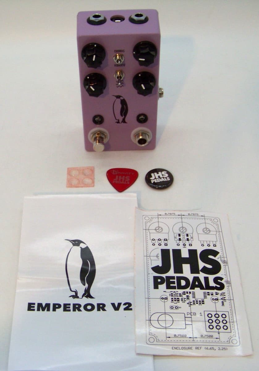 *DAMAGED* JHS Emperor V2 Chorus Vibrato with Tap Tempo Guitar Pedal **AS IS**