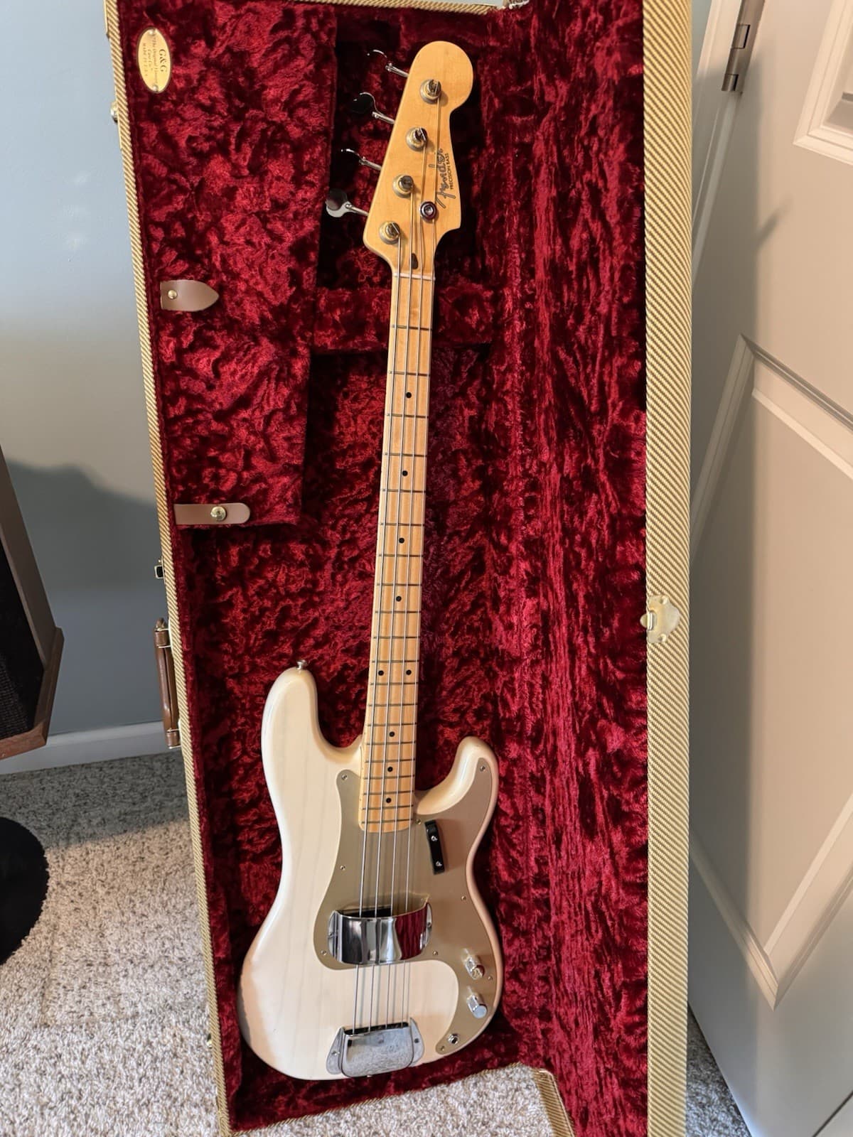 Fender American Original 50’s Precision Bass w OHSC and case candy 2017