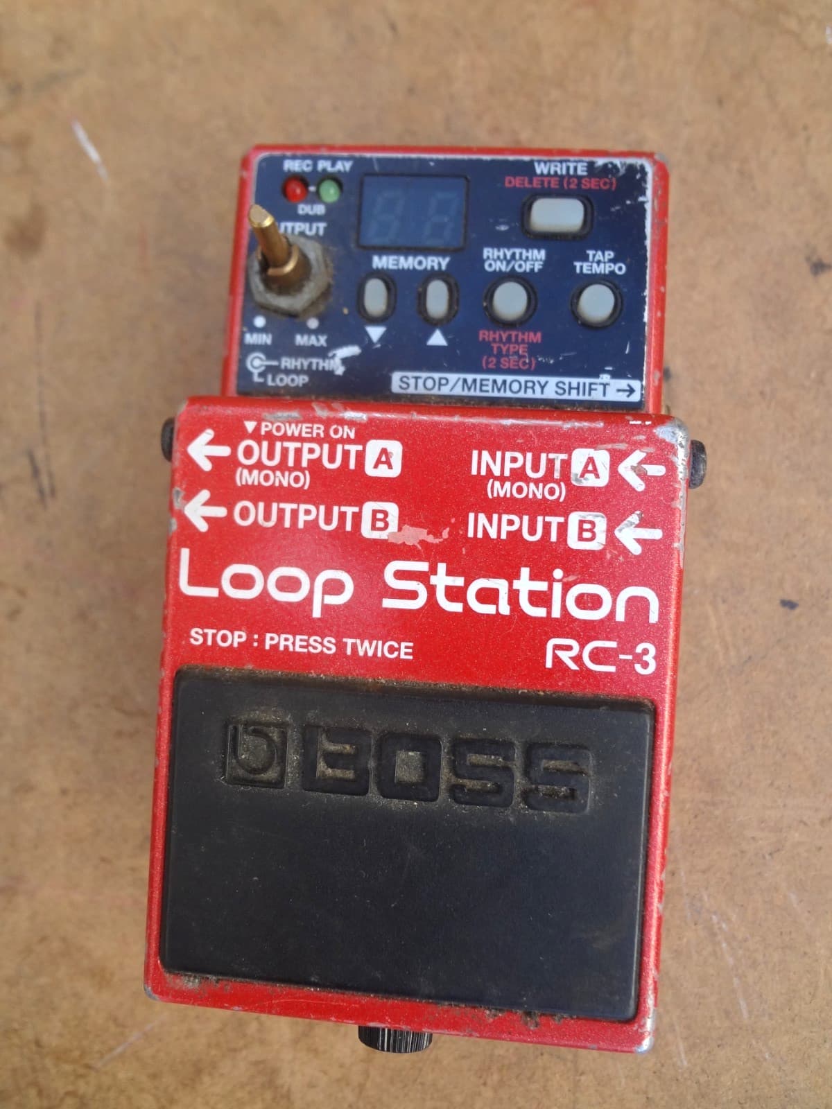 BOSS RC-3 Loop Station Digital Looper Pedal for Electric & Bass Guitar