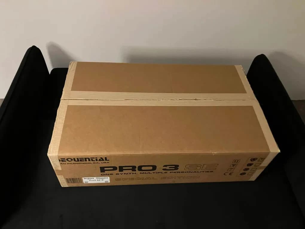 Sequential Pro 3 SE Special Edition Analog Hybrid Synthesizer – Mint Condition