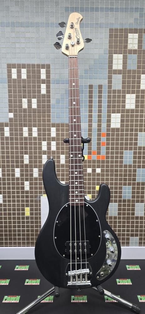 STERLING BY MUSIC MAN STINGRAY SUB SERIES (R7B016268)
