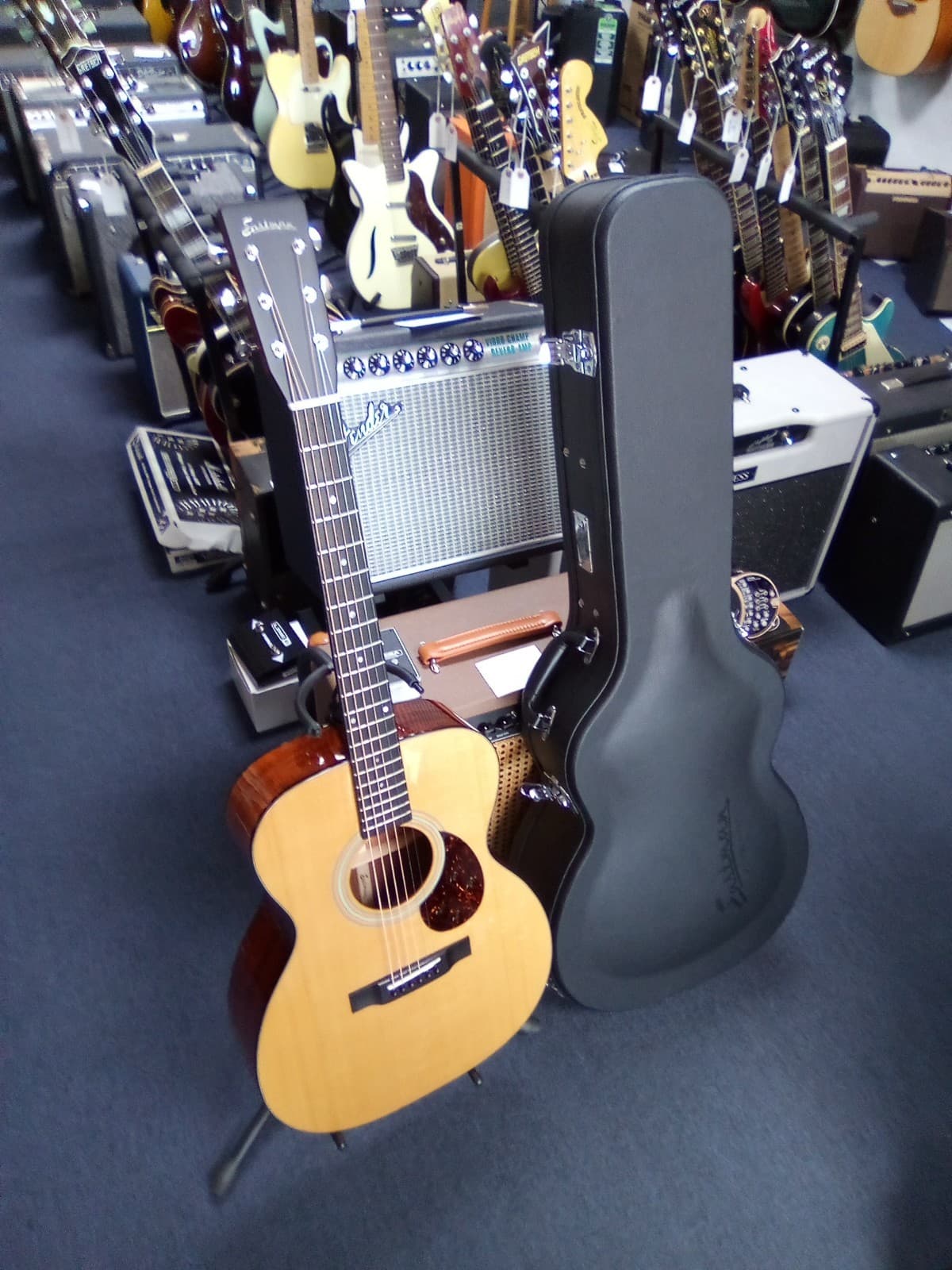 Eastman E60omtc Acoustic Guitar 2025