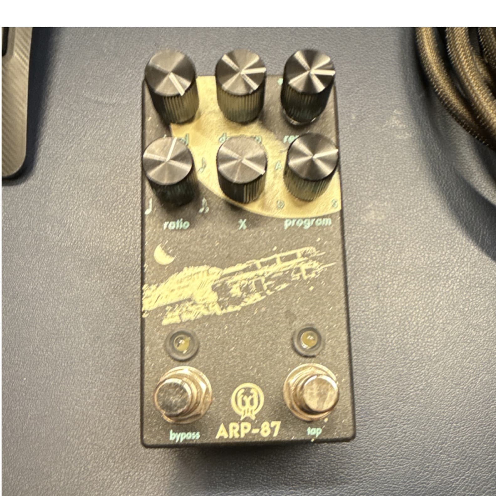 Walrus Audio ARP-87 Digital Delay Guitar Effects Pedal for Electric Guitar