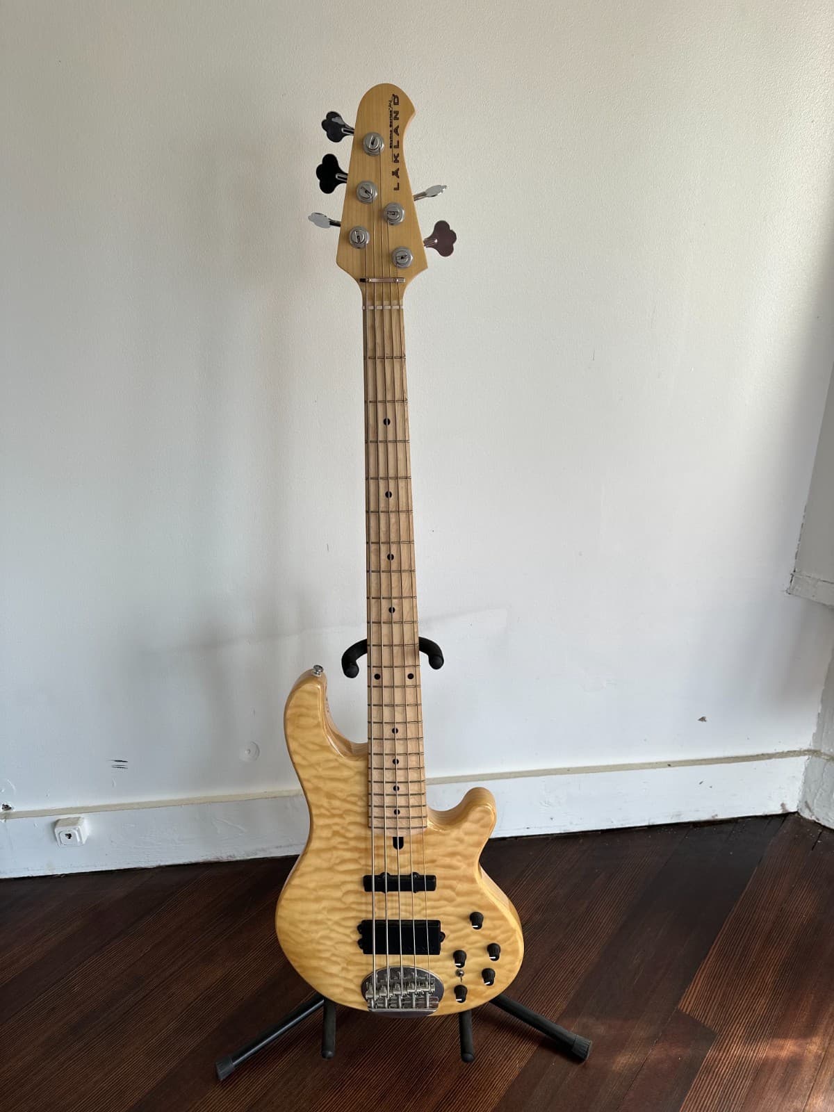 Lakland Skyline Deluxe 55-02 5-String Bass Natural Maple Fretboard