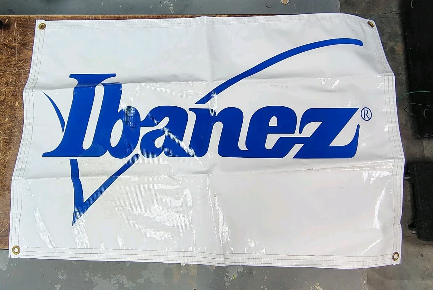 IBANEZ GUITAR BANNER 24 IN BT 36 IN VINYL