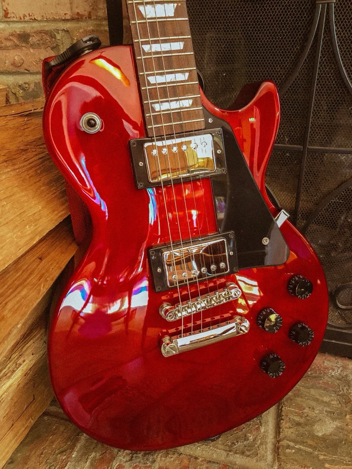 Epiphone Les Paul Studio Electric, Wine Red, w/Strap