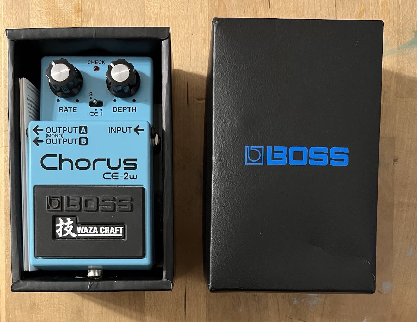 Boss CE-2w Chorus Waza Craft Guitar Pedal With Original Box Made In Japan