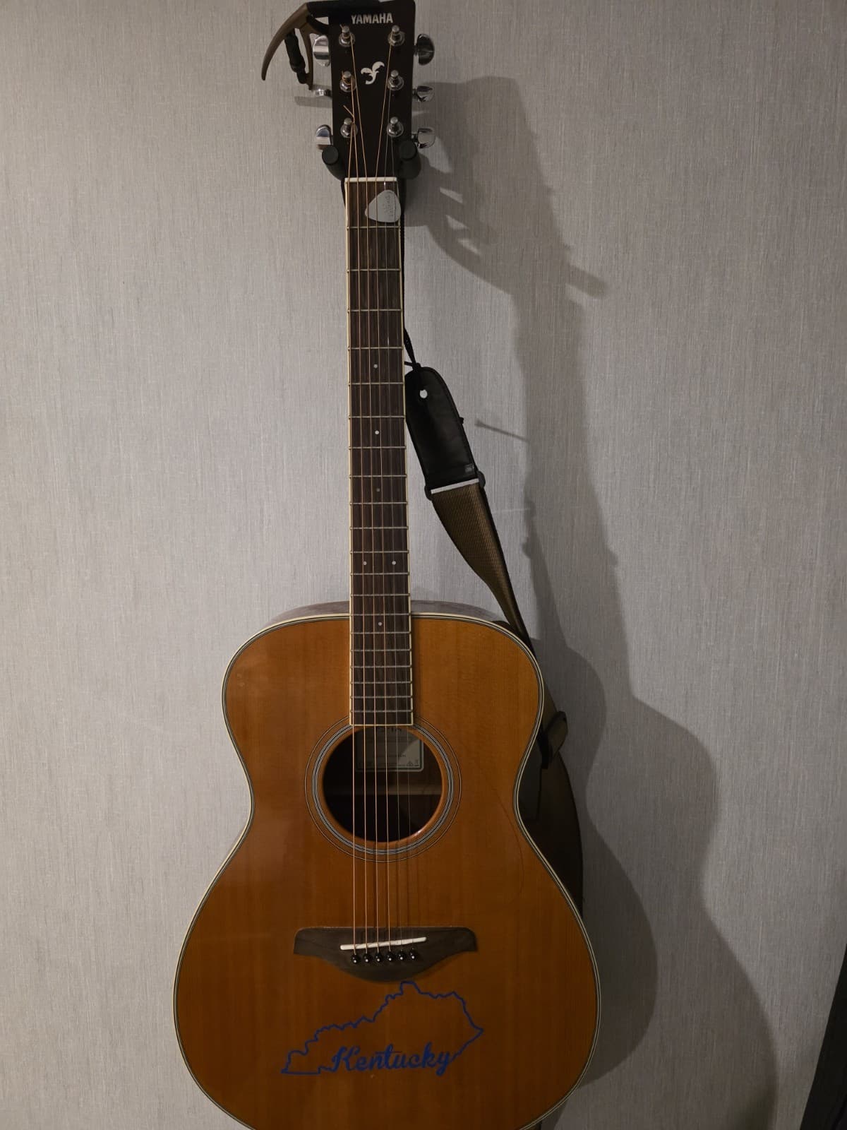 Yamaha TransAcoustic FS-TA Concert Acoustic Guitar 6-String Brown RH w/ Gig Bag