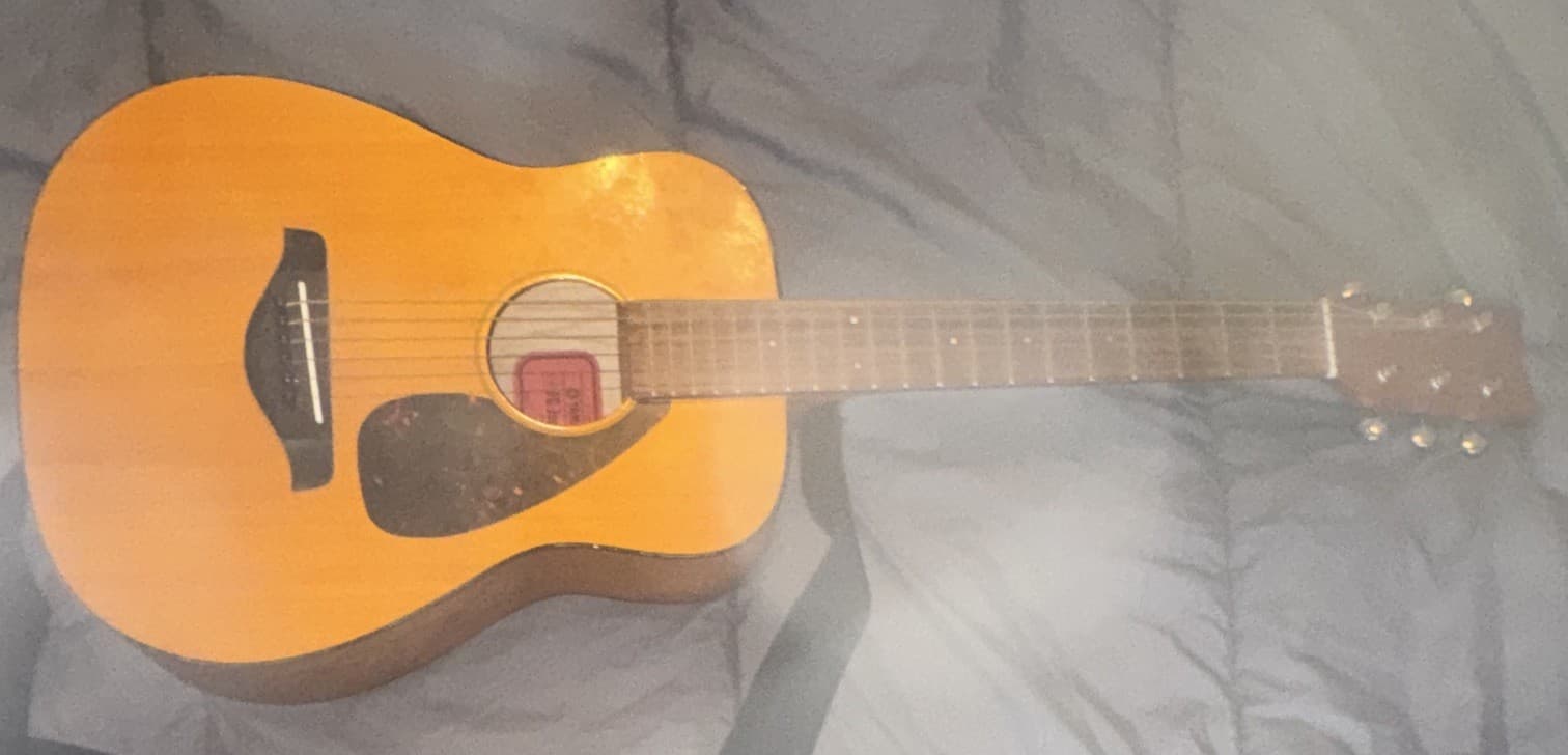 Yamaha FG Junior 6-String JR1 Acoustic Guitar Natural w/ Strap