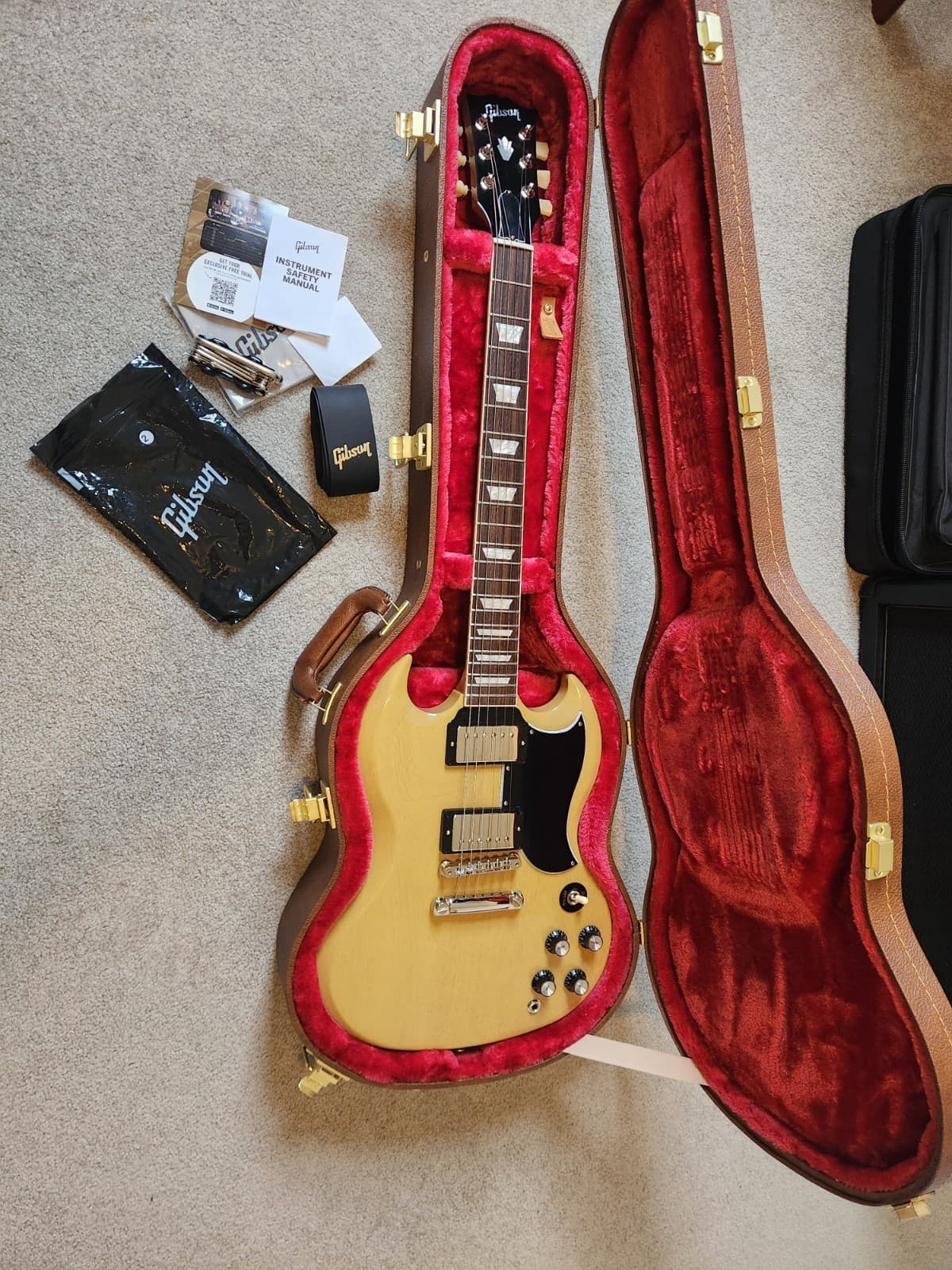 Gibson SG Standard '61 Electric Guitar - TV Yellow, w/ OHSC