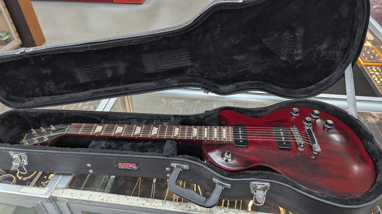 Gibson Les Paul Modern Studio Electric Guitar - Wine Red Satin