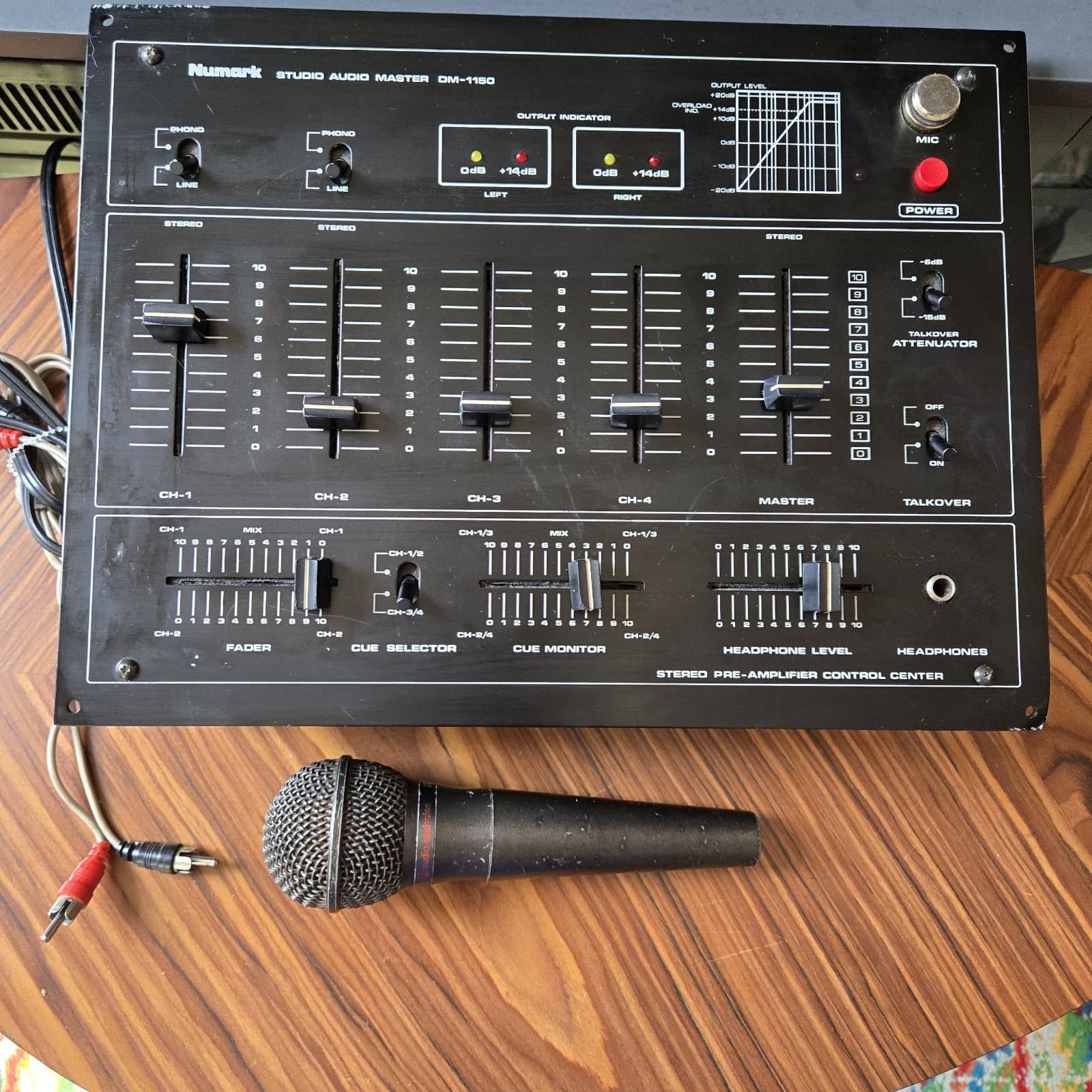 Numark DM-1150 4-Channel DJ Mixer w/ Audio-Technica ATM41a Mic Tested Works