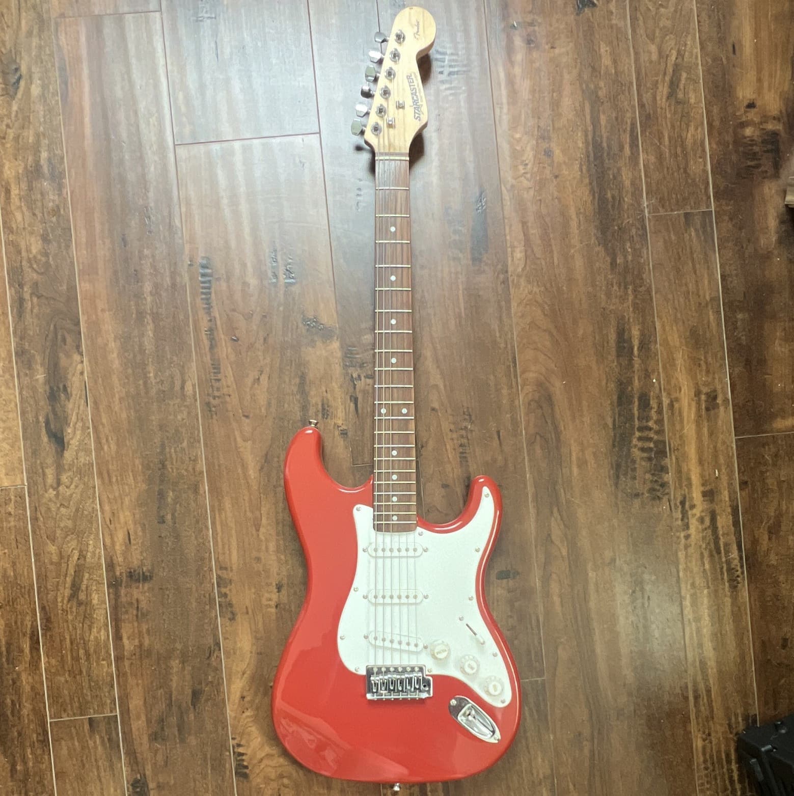 Fender Starcaster Strat Electric Guitar Red Solid Body 6-String RH CWS1107167