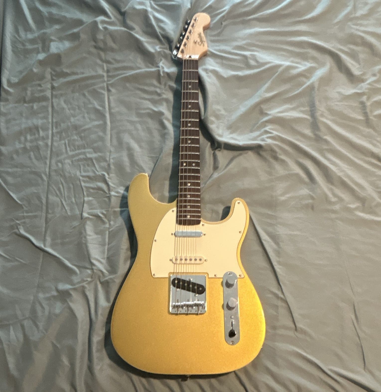 Squier Classic Vibe Telecaster Gold Solid Alder, Maple/Laurel, 6-String 2024