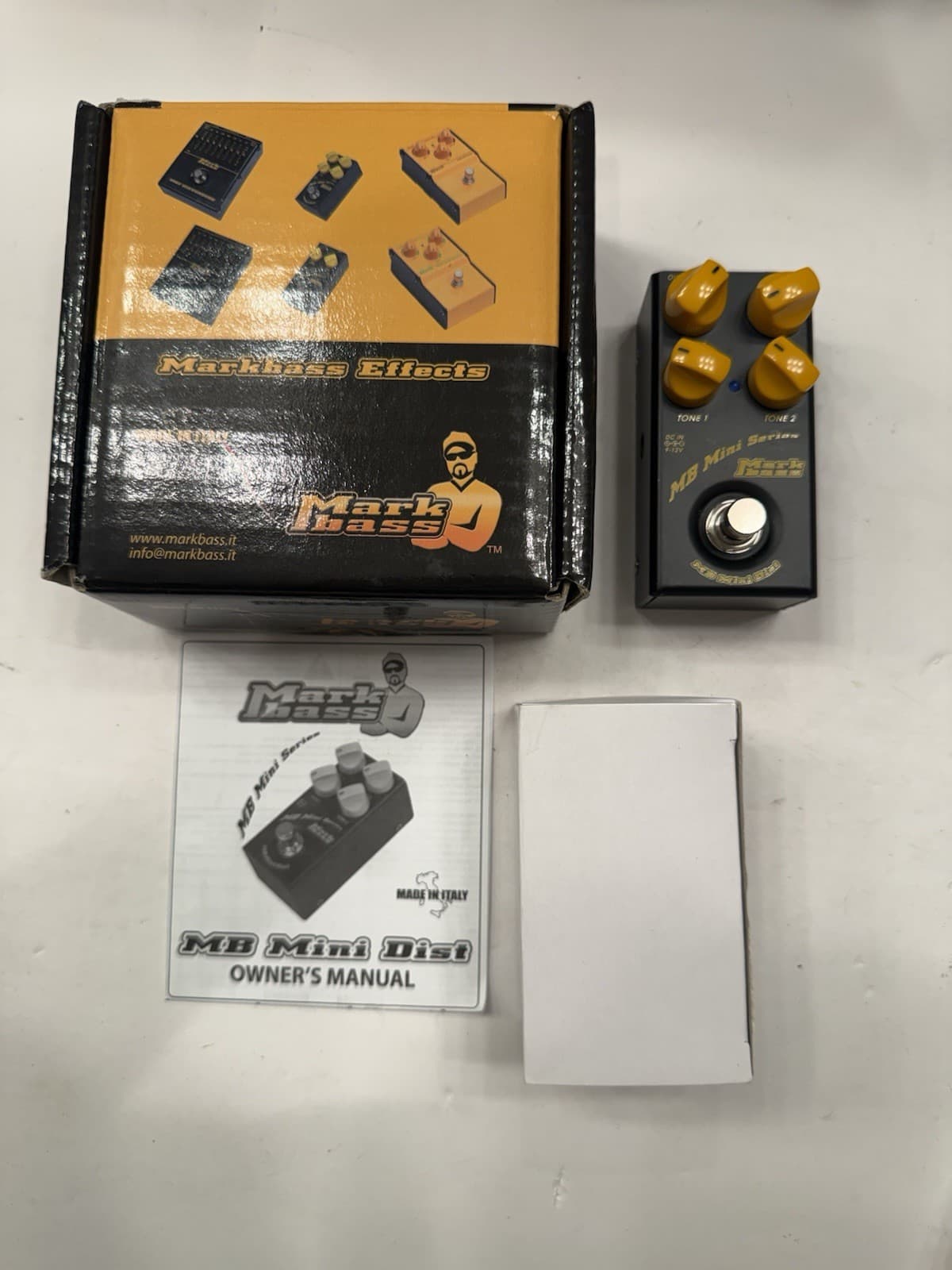Markbass MB Dist Distortion Mini Series Mark Bass Guitar Effect Pedal + Box