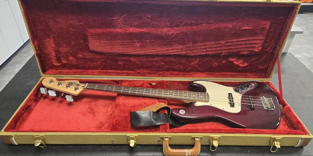 Fender 2006 Electric Jazz Bass Guitar - Made in Mexico - 4-String Mi (PD6016731)
