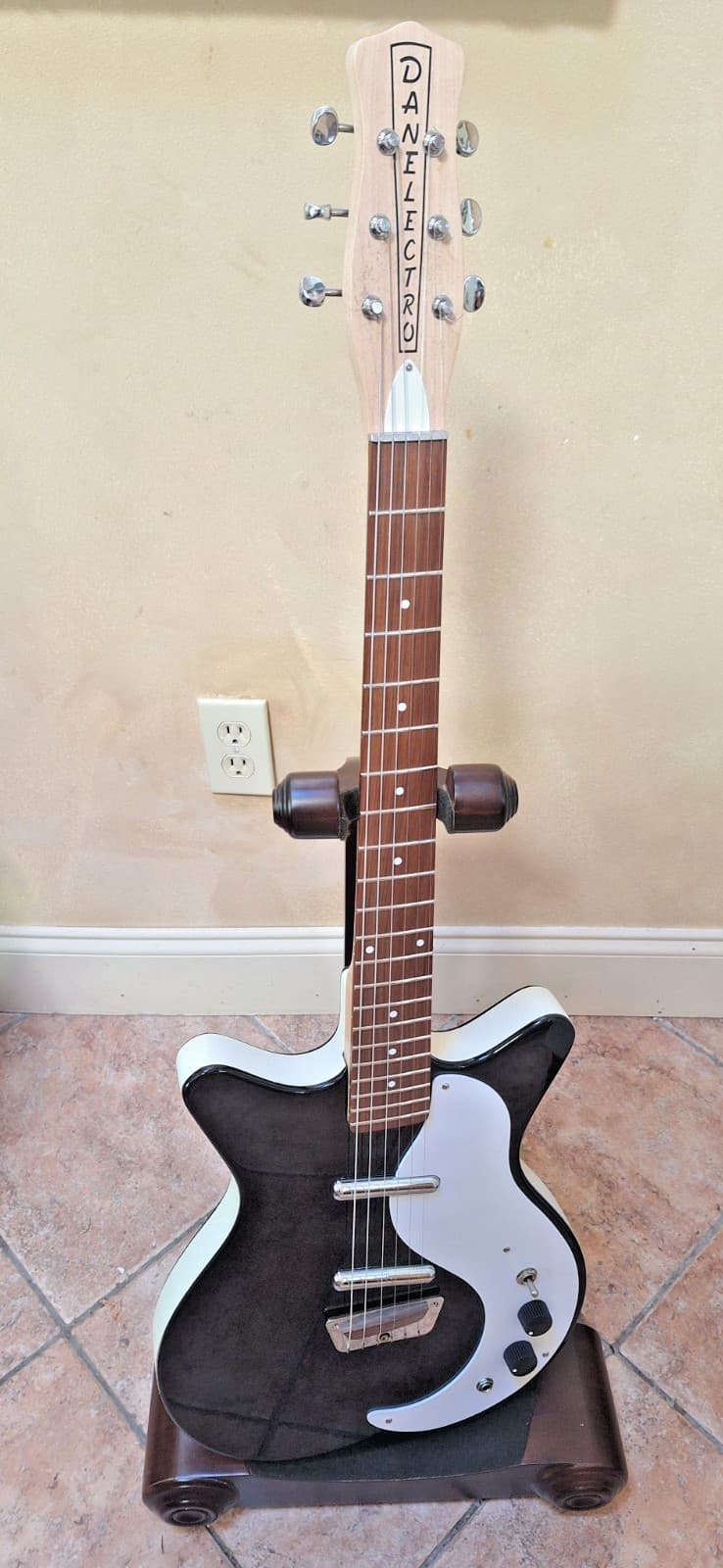 Danelectro Stock '59 Electric Guitar - Black - 2019