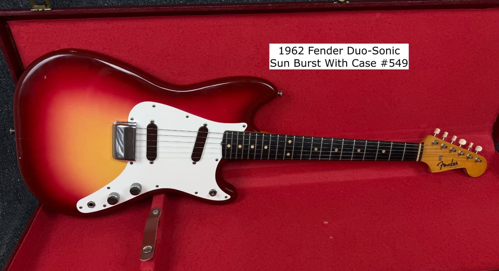 1962 Fender Duo-Sonic SunBurst (#549) Original Vintage Finish/Body+Original Case