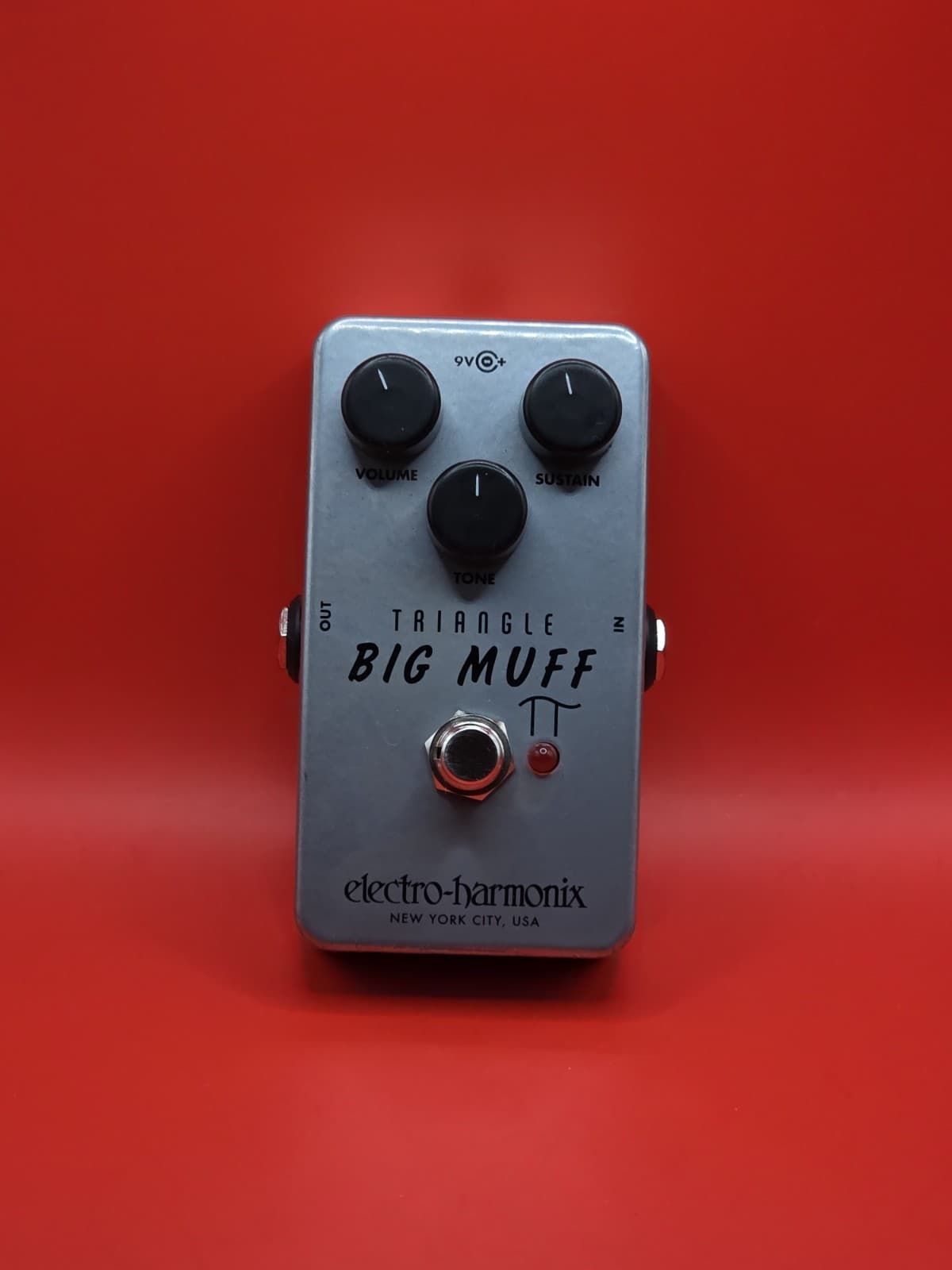 Electro-Harmonix Triangle Big Muff Pi Analog Fuzz Pedal for Electric Guitar