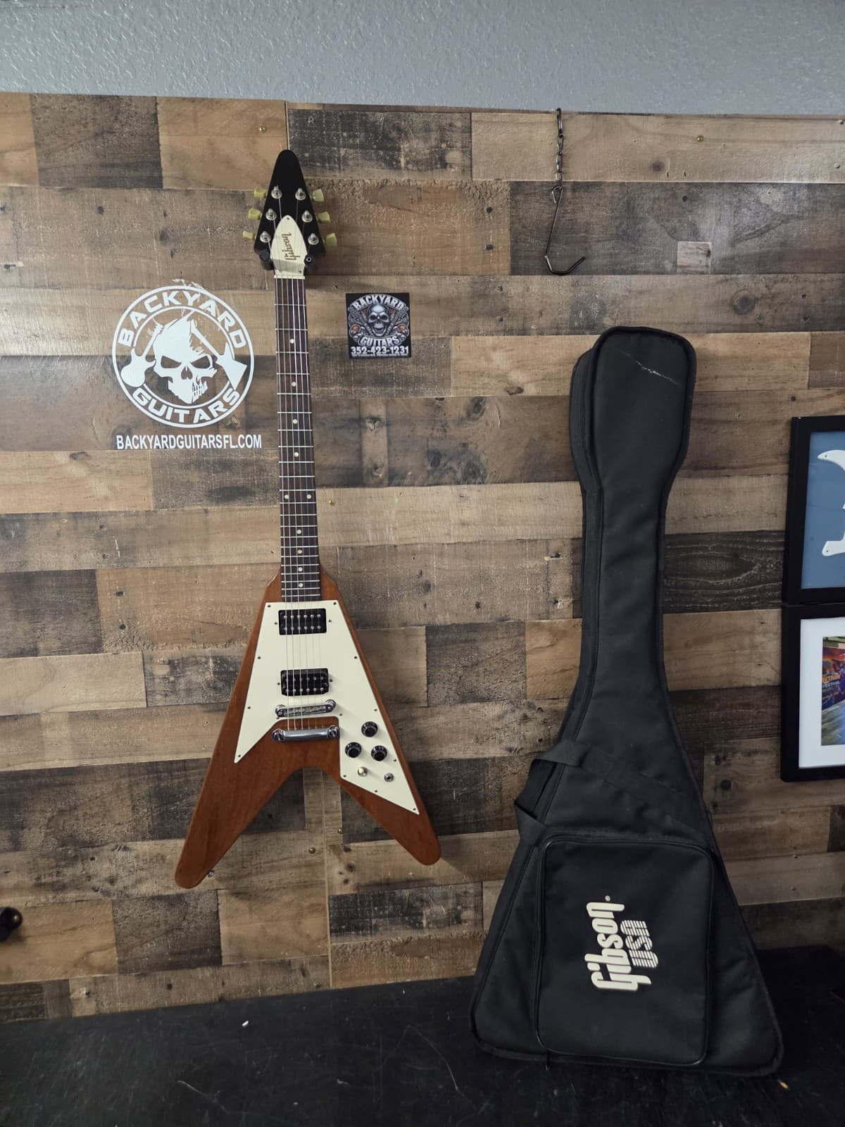 2005 Gibson Flying V Guitar W/ Original Bag Natural 6.2 Lb