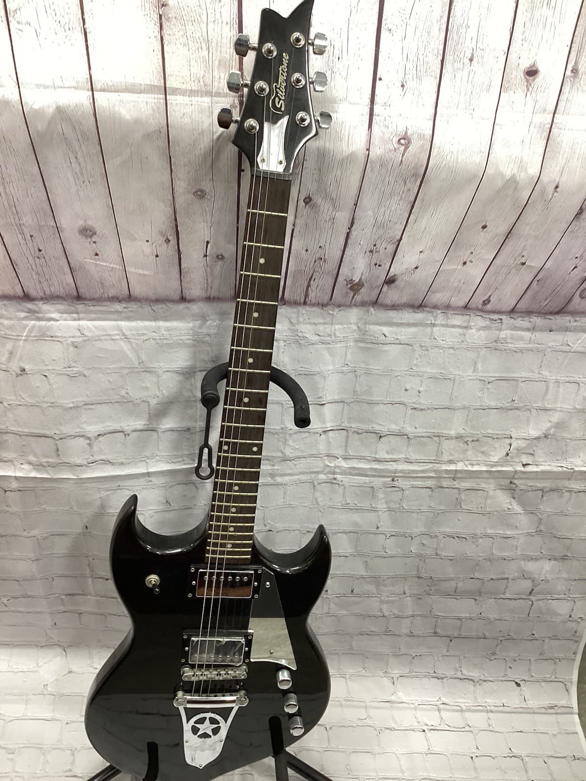Silvertone Model PSSN 1 Paul Stanley KISS Black Electric Guitar