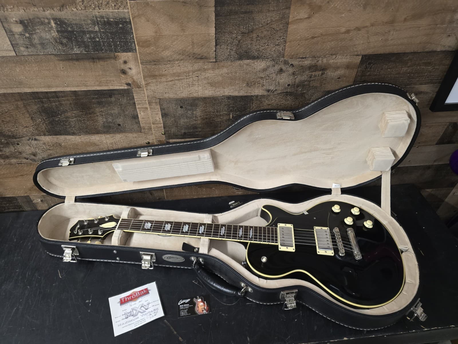 Collings City Limits Guitar Ebony With Thro Bak Pickups W/ Ohsc