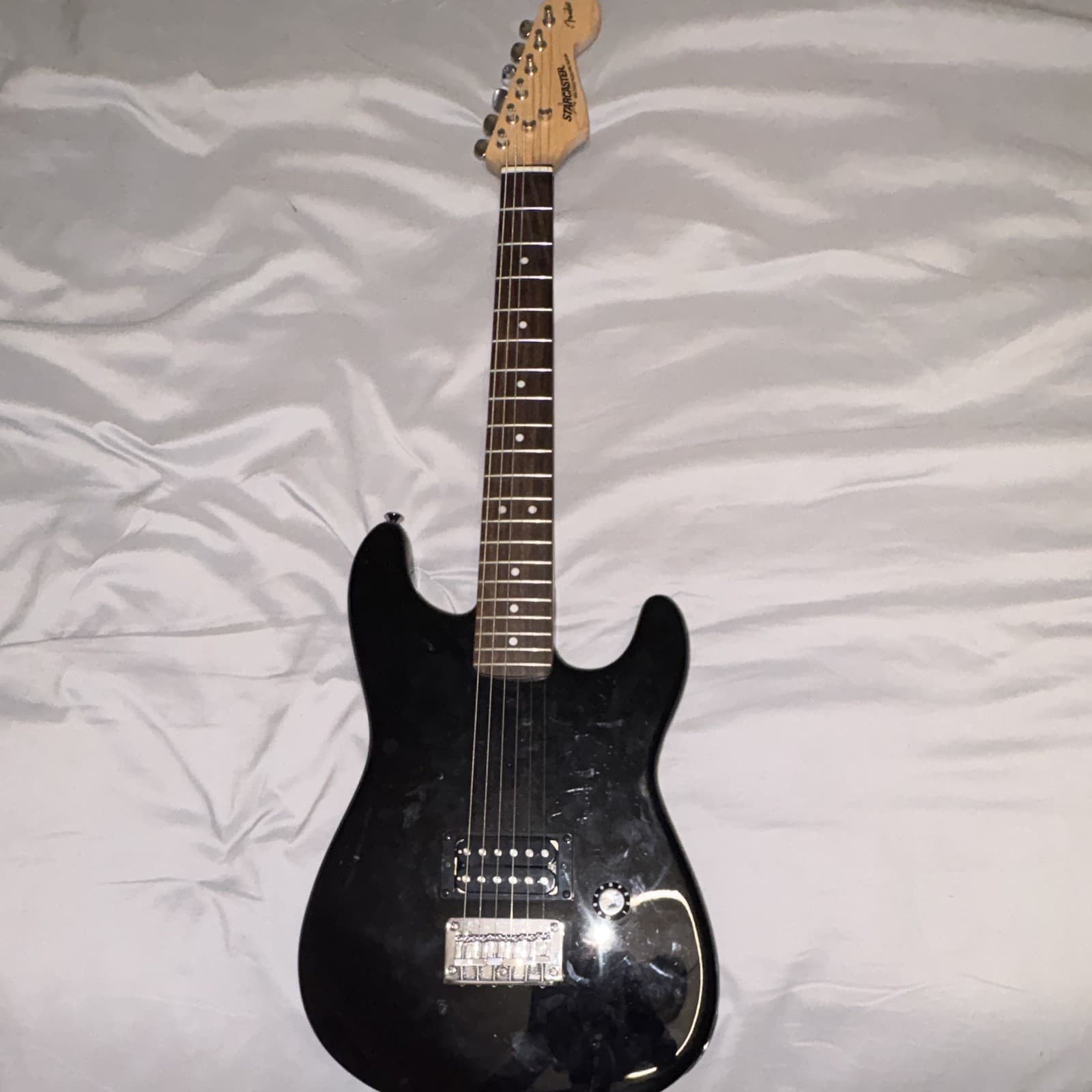 Fender Starcaster Series Electric Guitar Black Solid Body 6-String Right-Handed