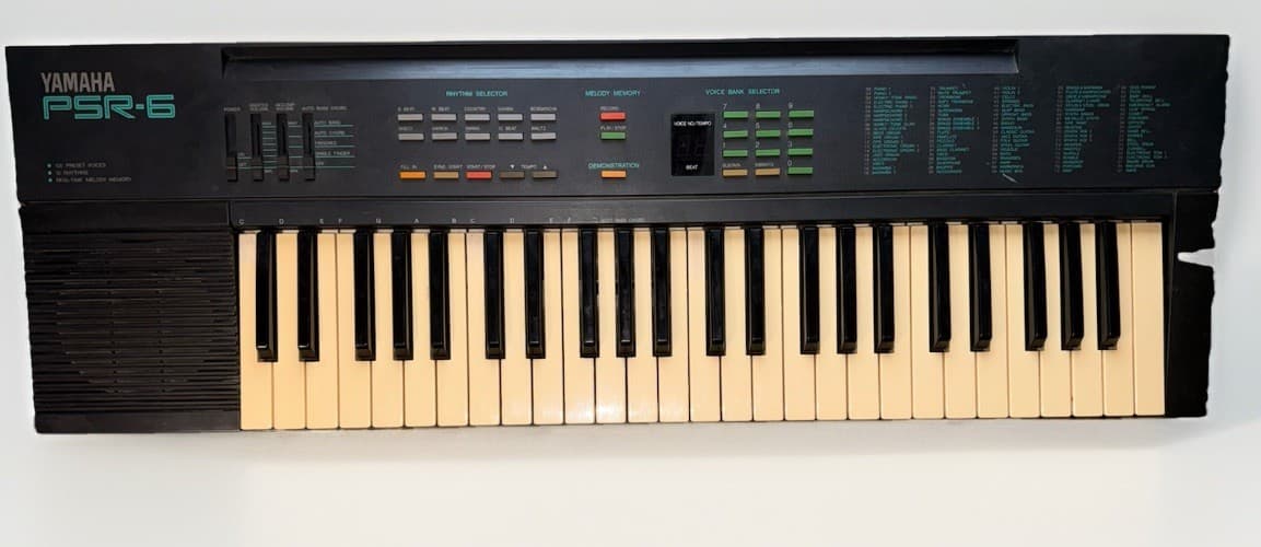 Vintage Yamaha PSR-6 Keyboard Synthesizer Piano *working*