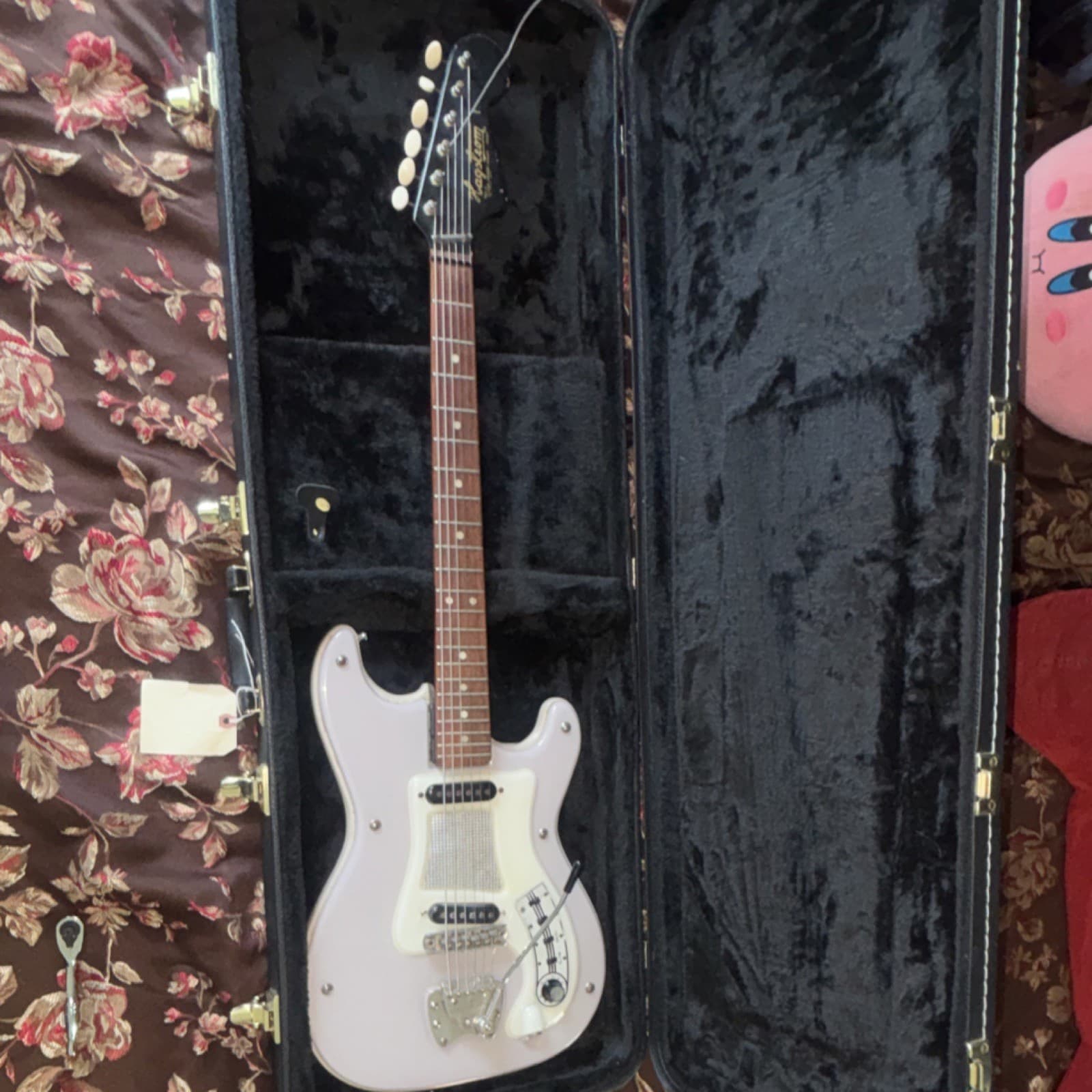 RARE 1967 Lavender Hagstrom 1 w/ Original Whammy Arm & Case