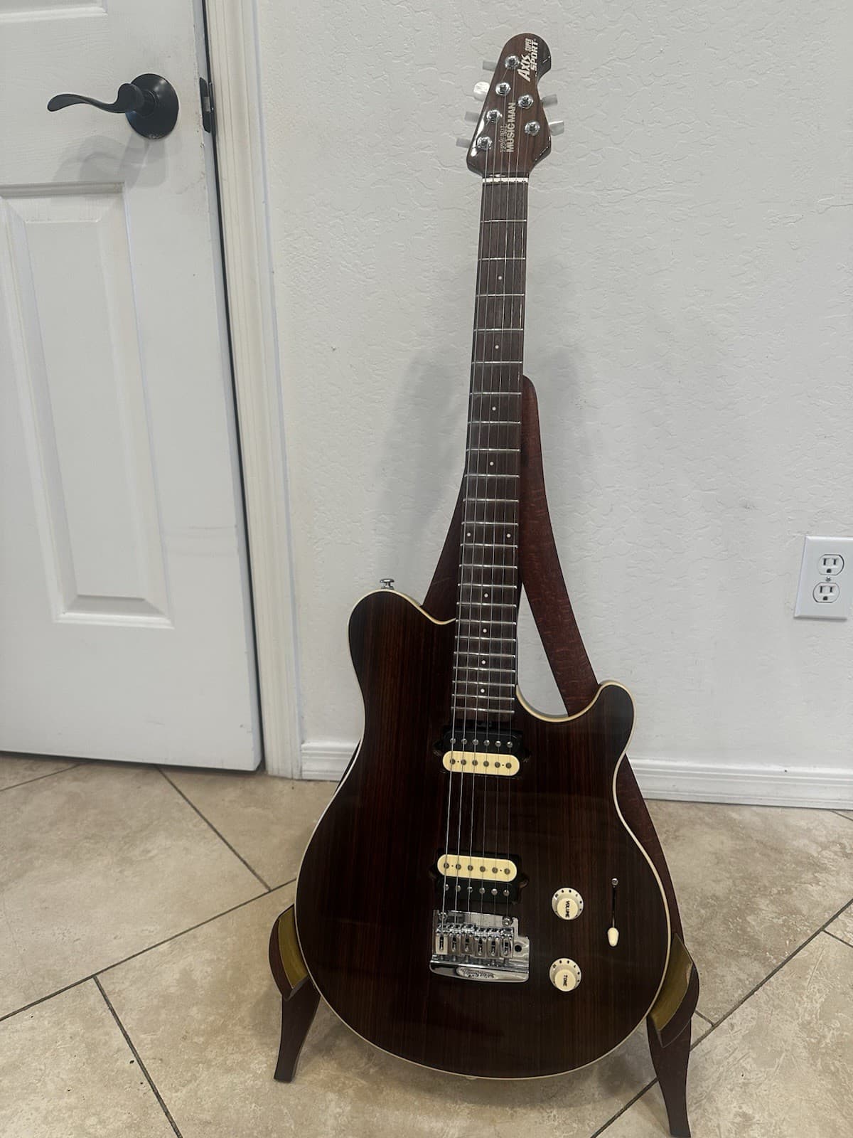 Music man Axis Super Sport