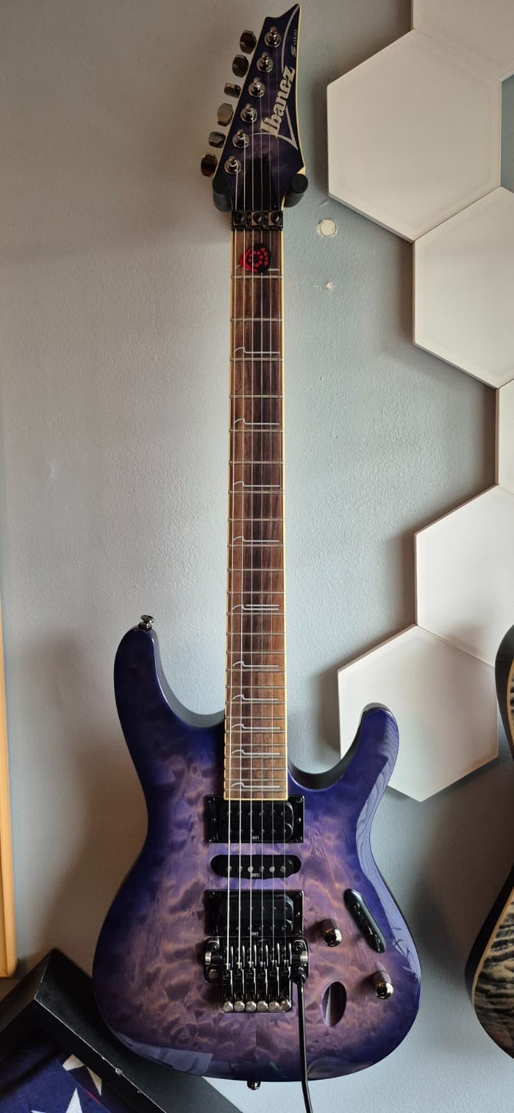 Ibanez S570DXQM S-Series Transparent Purple Sunburst Electric Guitar