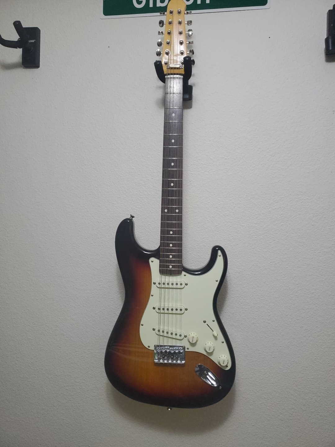 Used Fender Strat XII 12-String Electric Guitar in Lake Placid Blue w/ Hard Case