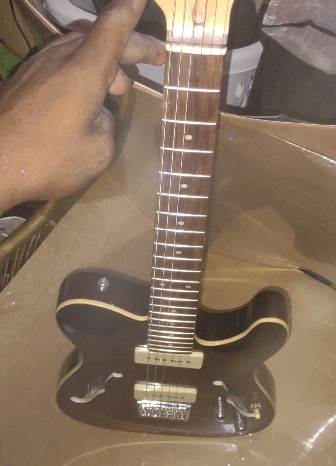 Telecaster Thinline Semi-Hollow Electric Guitar Black 6-String Right-Handed
