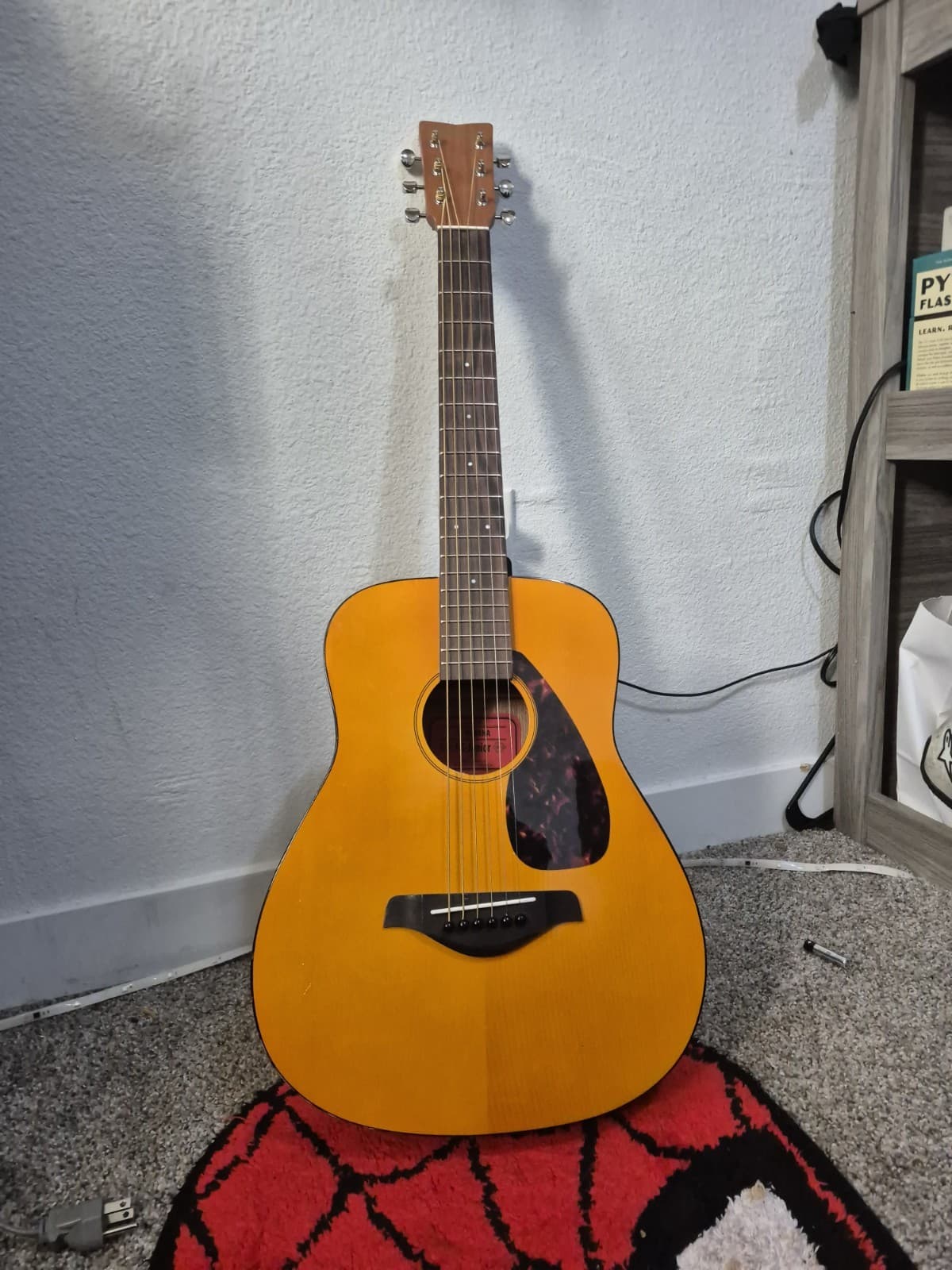 Yamaha FG-Junior JR1 Dreadnought Acoustic Guitar 6-String Spruce Natural RH