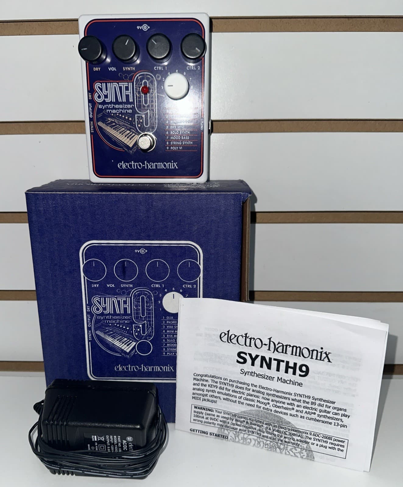 Electro-Harmonix SYNTH9 Synthesizer Machine Guitar Effects Pedal