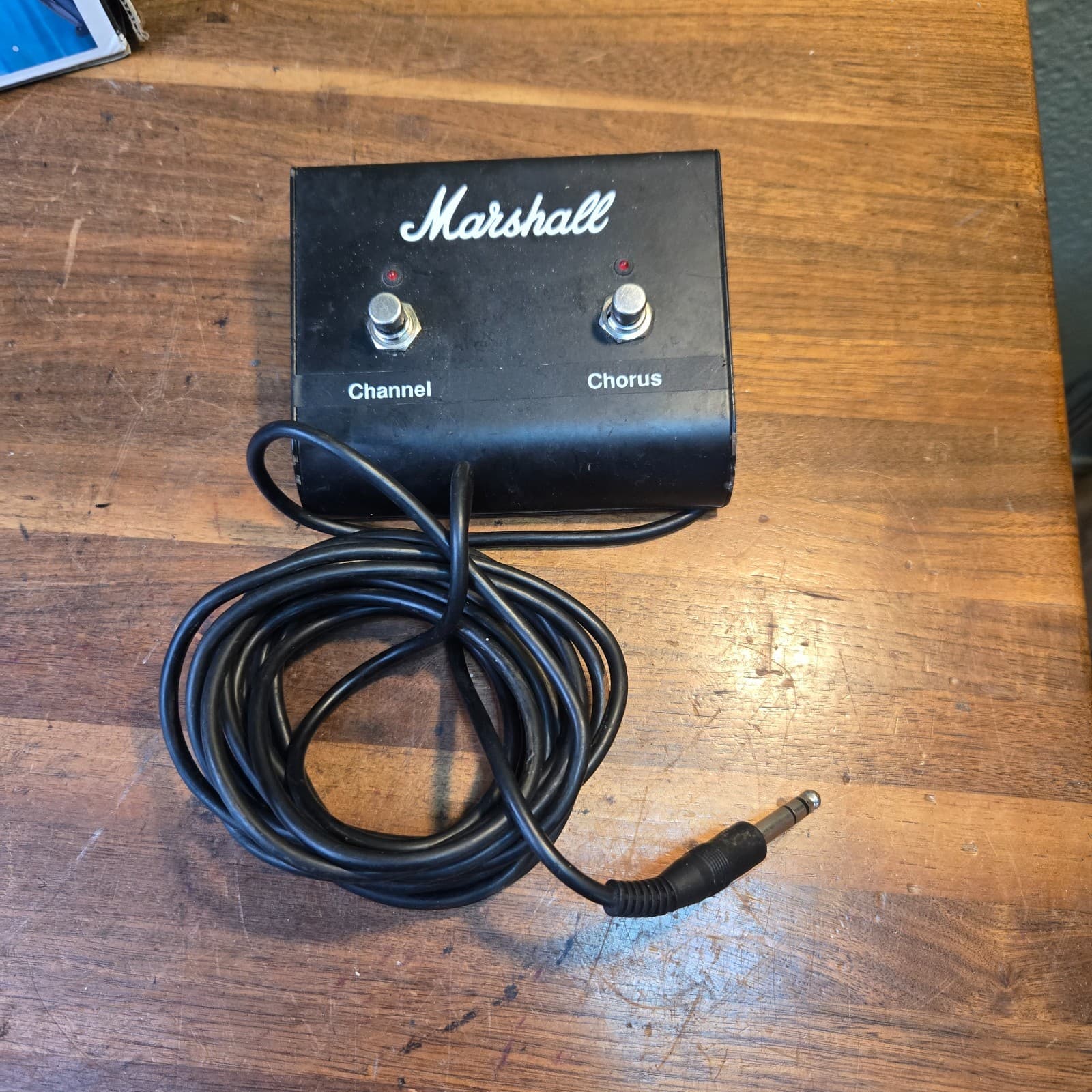 Marshall Amplification Guitar Pedal DFX & Channel 2 Way Foot Switch