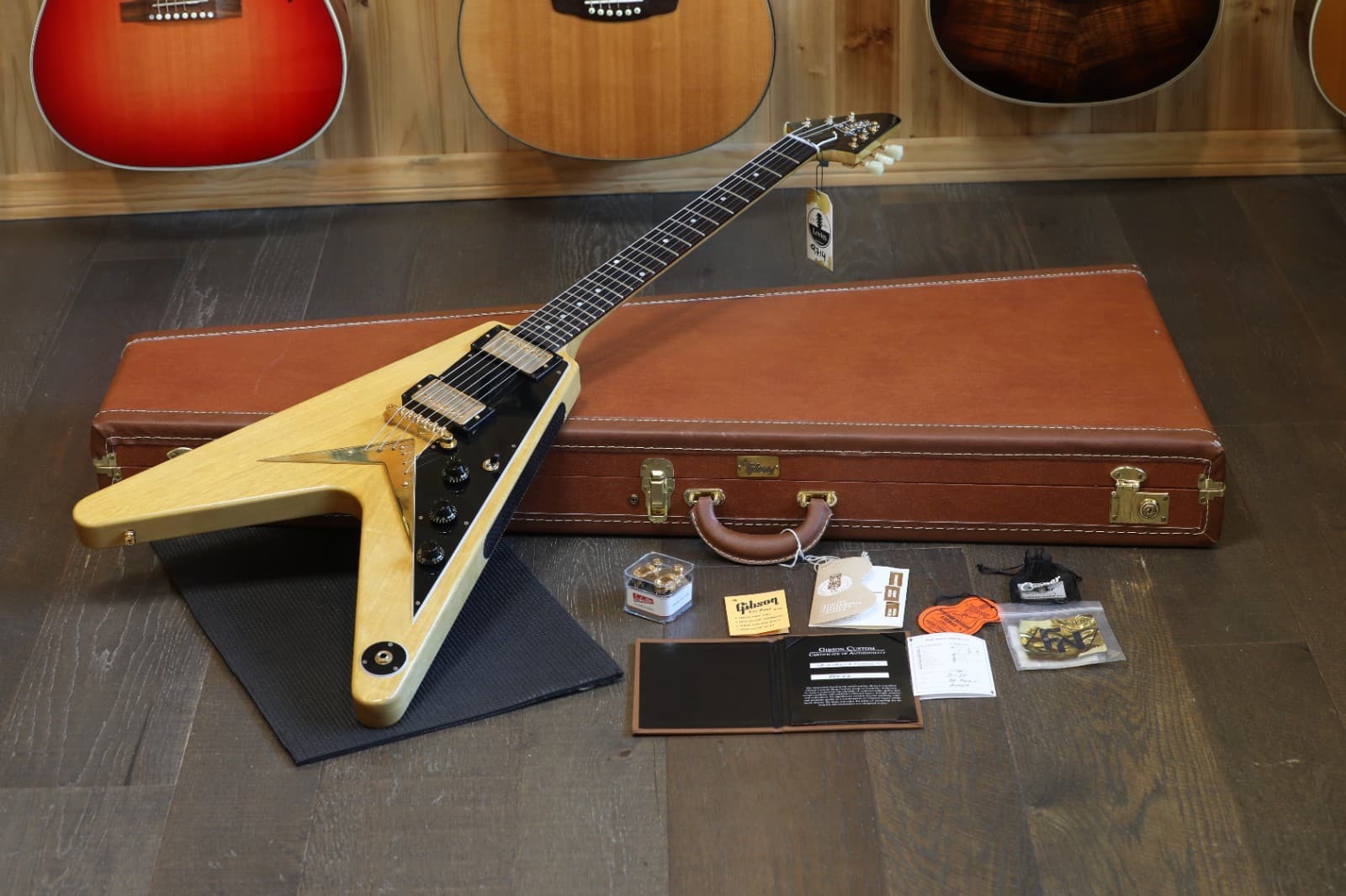 Minty! 2024 Gibson Custom Shop '58 Korina Flying V Guitar Natural + COA OHSC