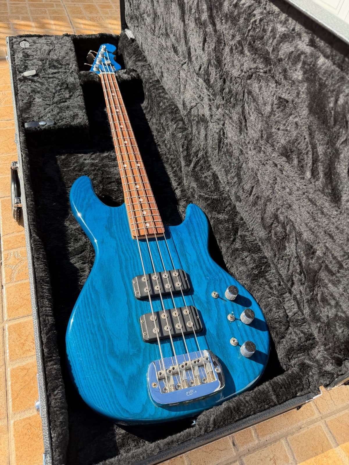 2000’s USA G&L L-2000 Transparent Blue Swamp Ash Matching Headstock