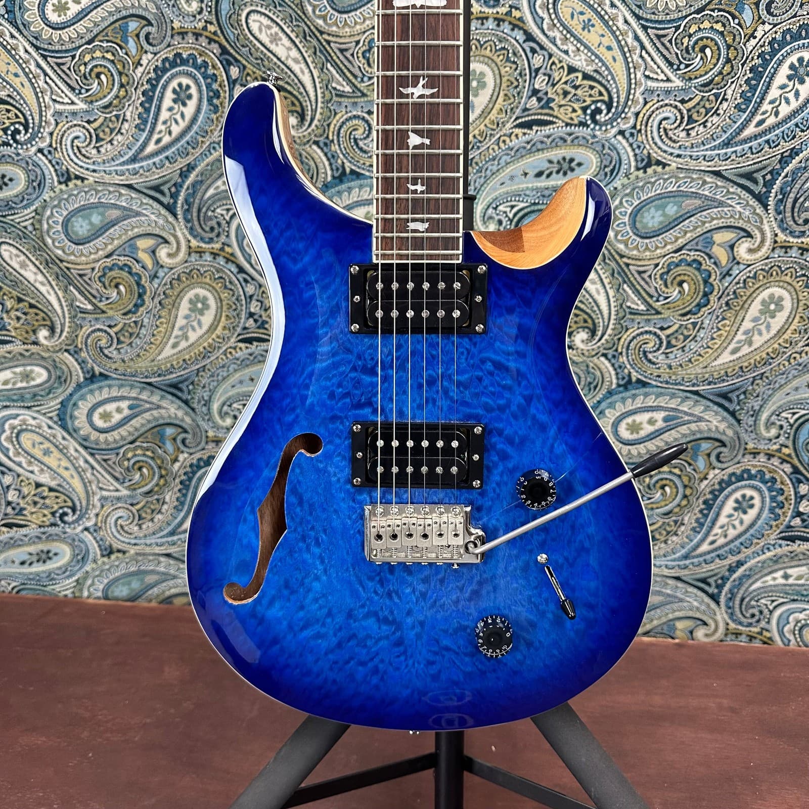 Used PRS SE Custom 22 Blue Burst Semi Hollow Limited Run