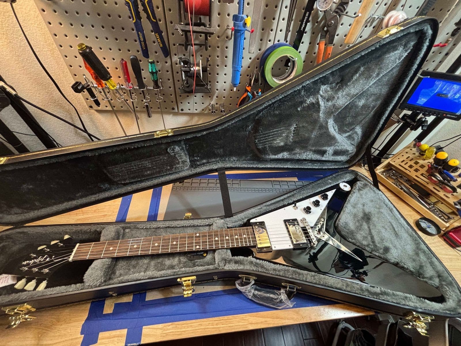 Epiphone Inspired By Gibson Flying V Ebony Electric Guitar OHSC Upgrades