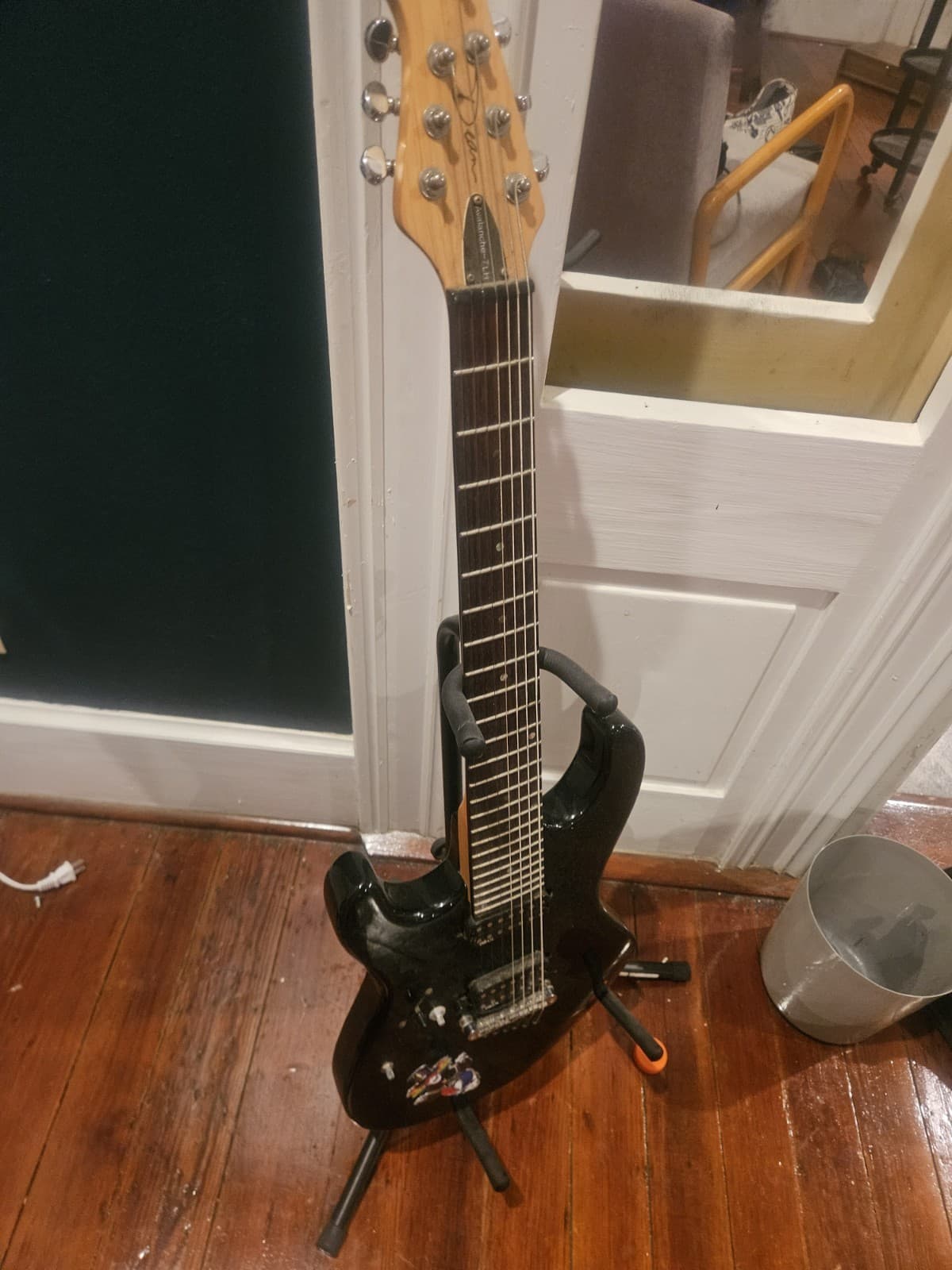 Dean avalanche 7 string guitar left handed