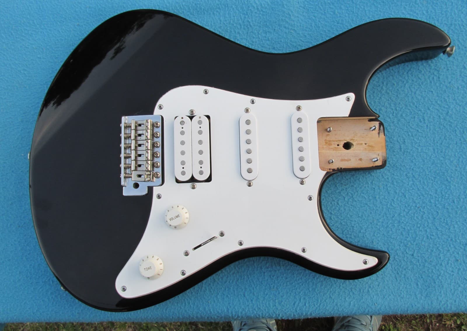 Yamaha Pacifica PAC012 GUITAR BODY-LOADED SSH-Yamaha Pacifica ALDER Body-L@@k!