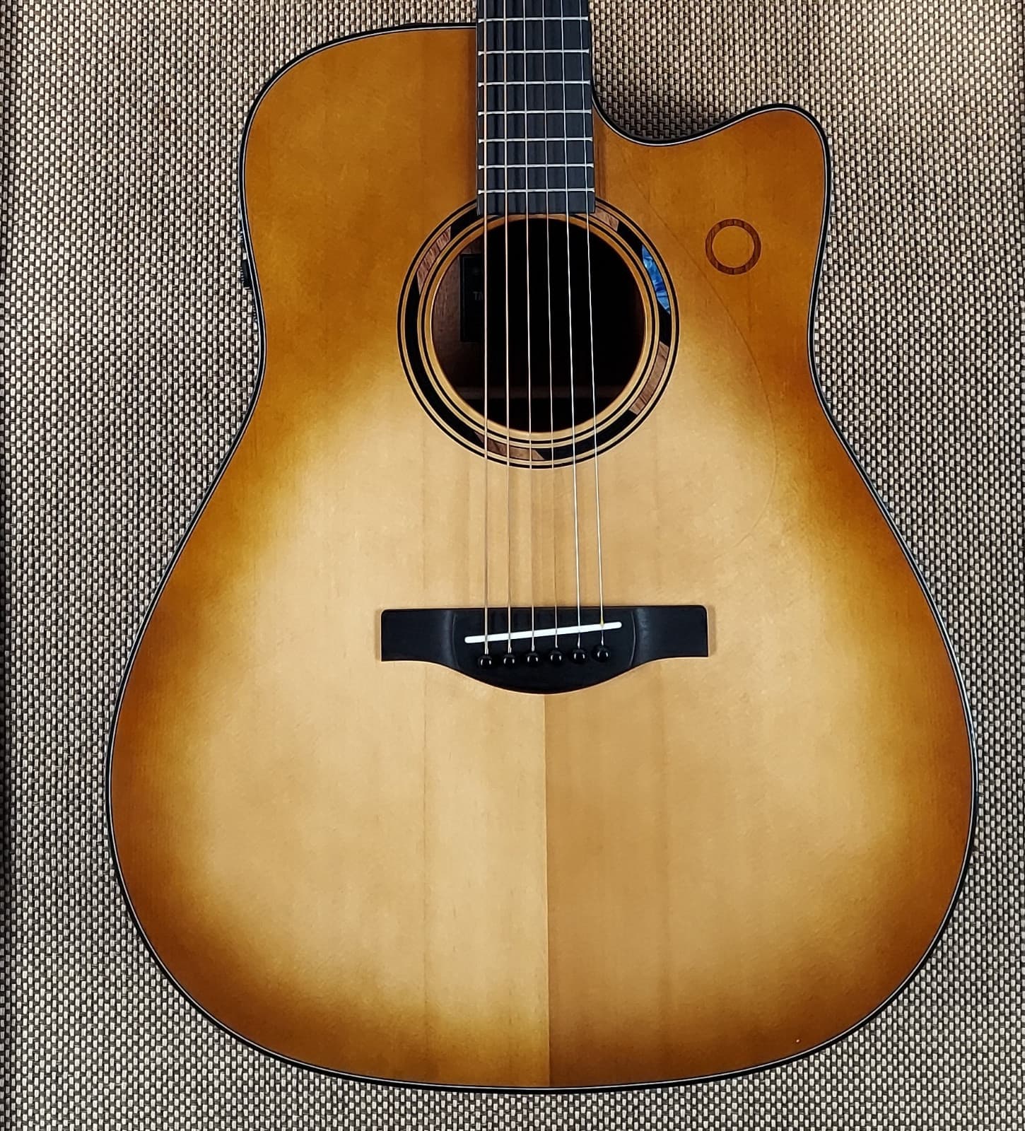 Yamaha TAG3c TransAcoustic 2024 Barely Played Sounds Amazing! (A-64)