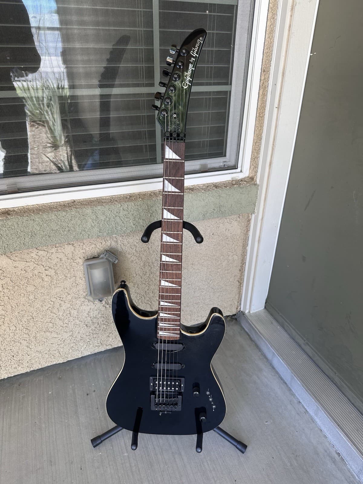 Epiphone By Gibson 1988 Superstrat With Steinberger Tremolo Electric Guitar