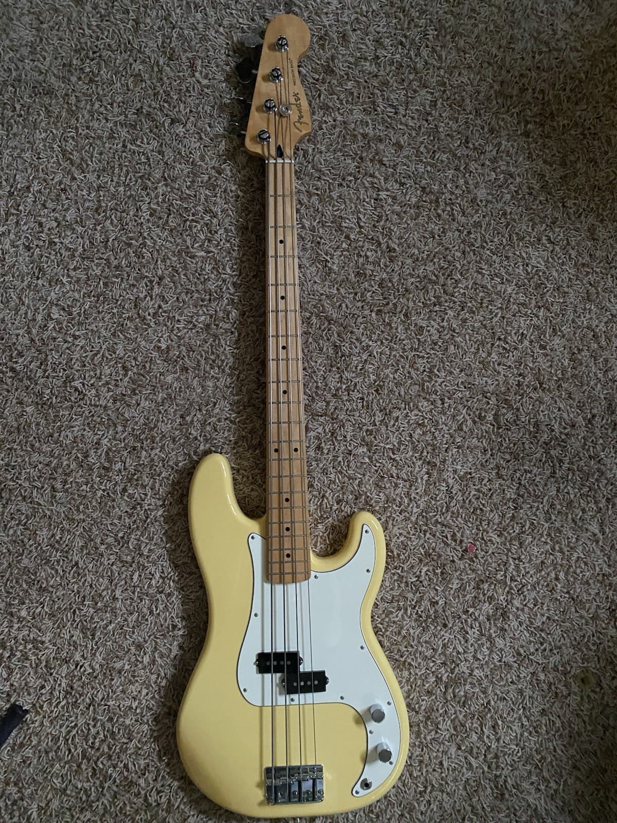Fender Player I series Electric Bass Guitar in Buttercream color