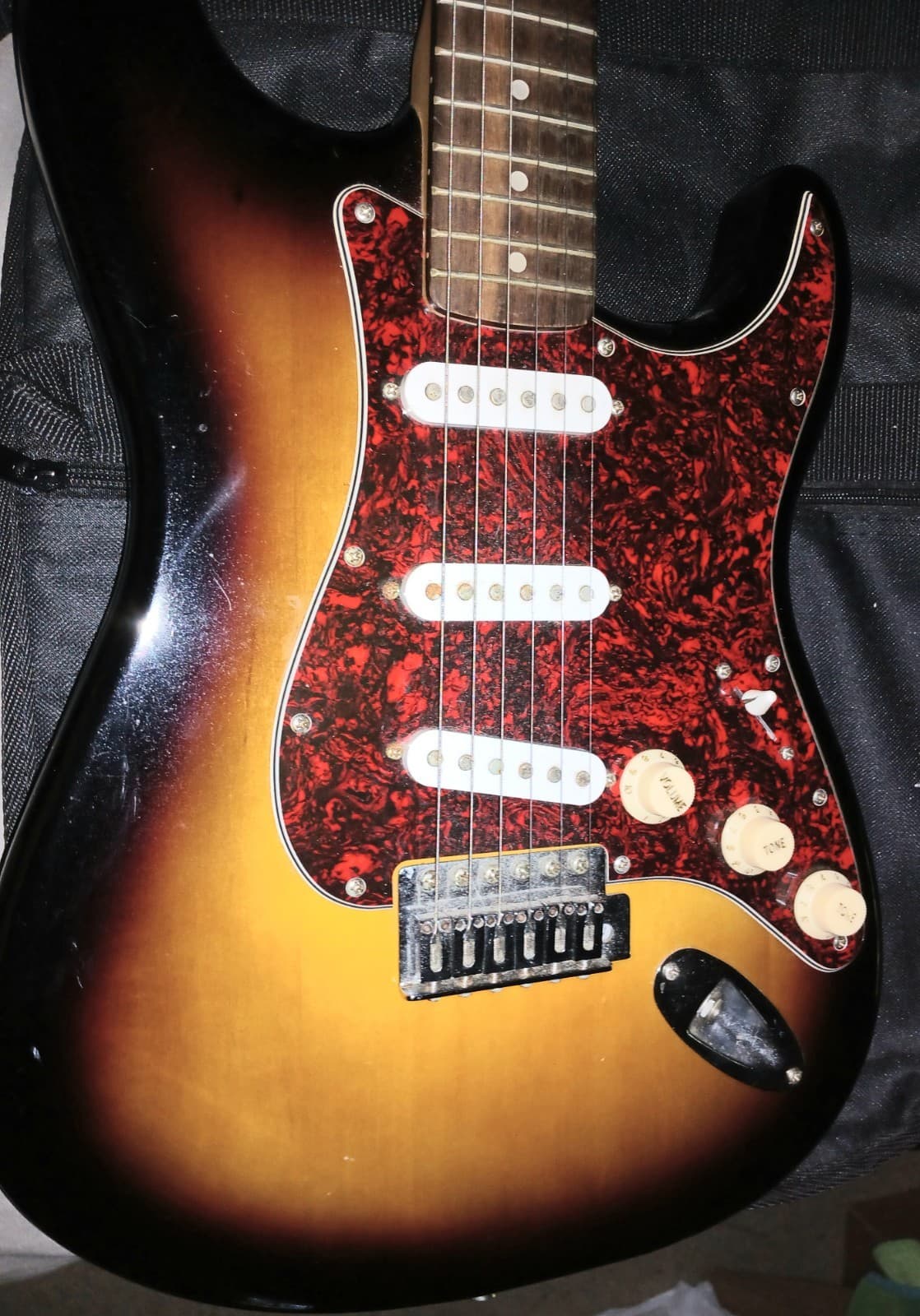 Squier Fender Stratocaster Electric Guitar - Sunburst Body & Gig Bag Pre-owned